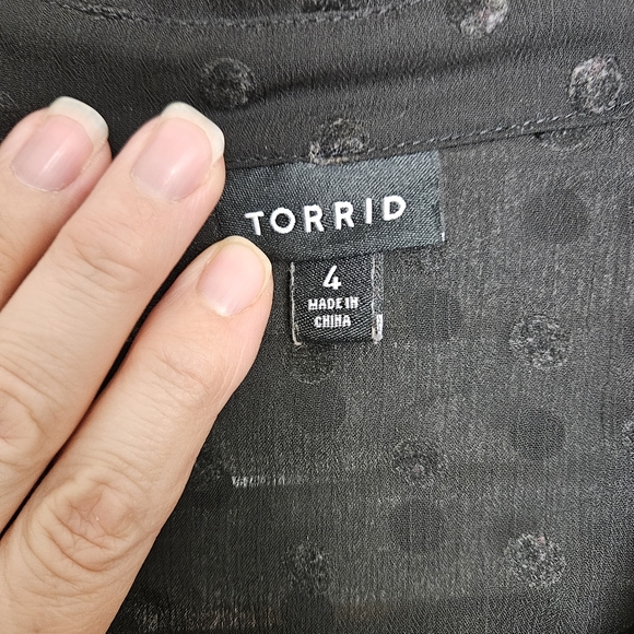 torrid Women's Sheer Flocked Polka Dot Black Button-down Shirt Size 4X - Picture 4 of 12